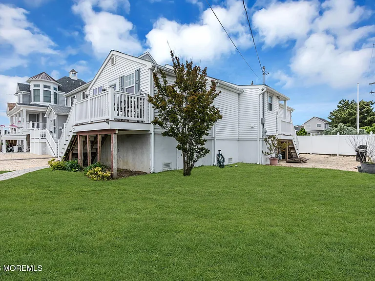 301 W Kupper Dr — Photo 32