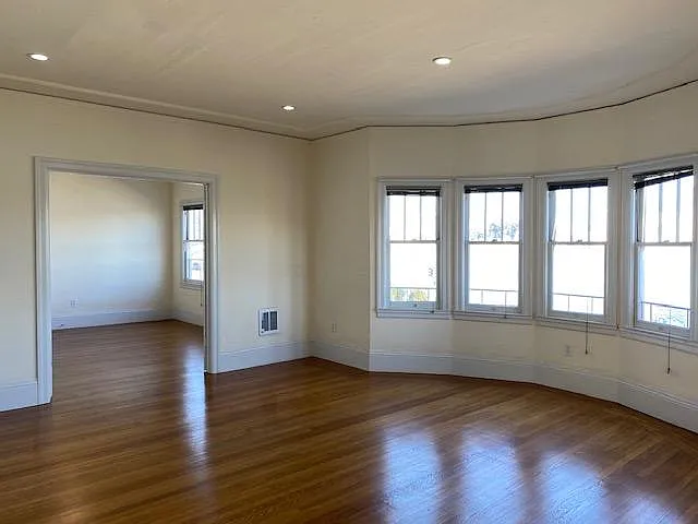 211 Hanover Ave #1 — Photo 6