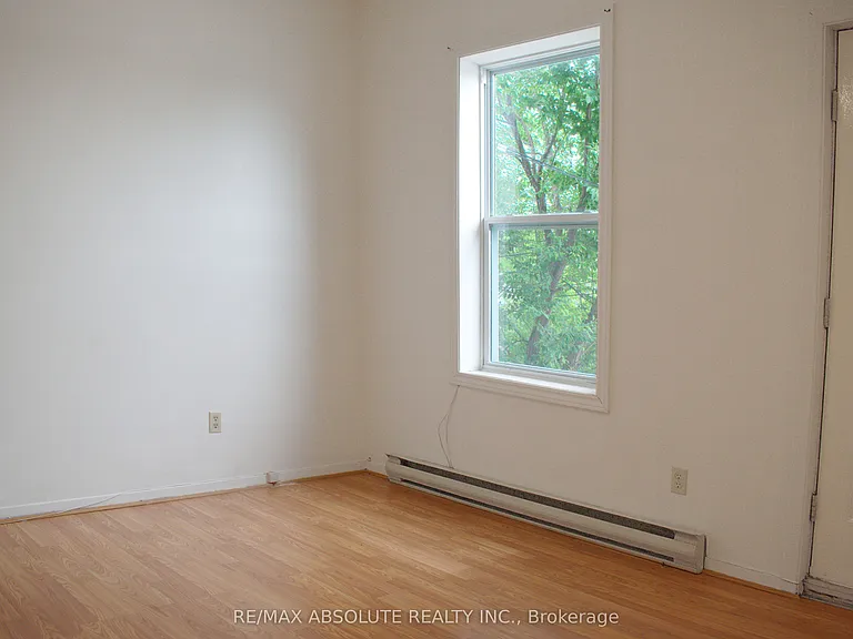 107 Victoria St #16 — Photo 9