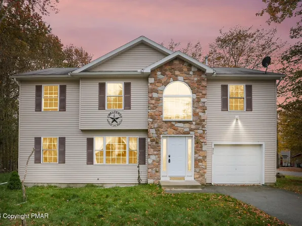 7411 Ventnor Dr, Tobyhanna, PA 18466