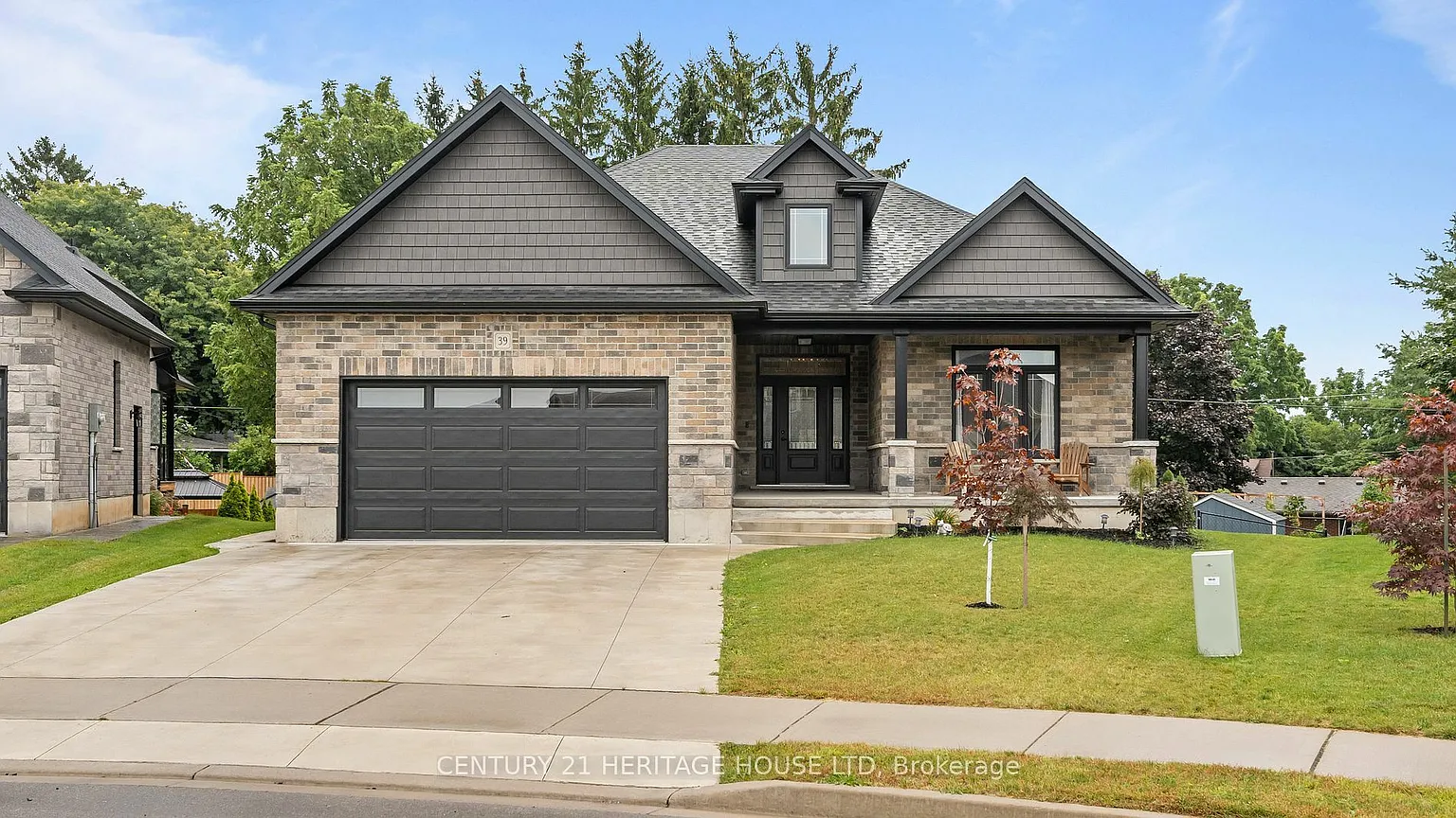 39 Gibbons St photo 1