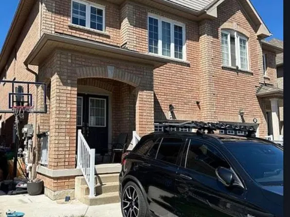 3881 Skyview St S, Mississauga, ON L5M 8A1