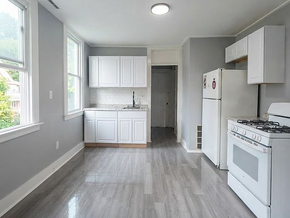 5th image of 449 Dixwell Ave #3