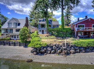 2132 Madrona Point Dr, Bremerton, WA 98312
