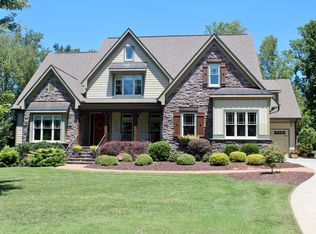 6104 Mountain Brook Rd, Greensboro, NC 27455