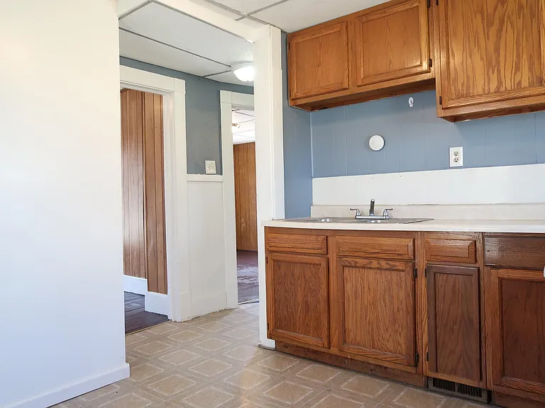 2430 Cudaback Ave #2 — Photo 10