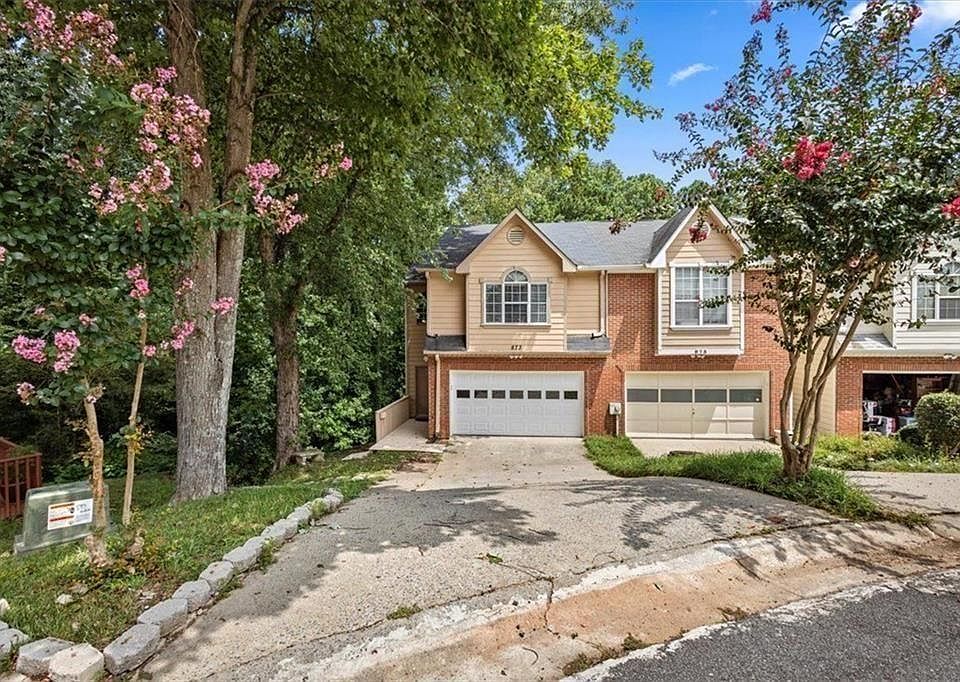 1st image of 873 Edgewater Cir