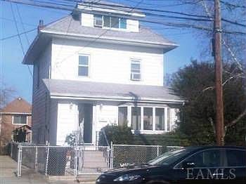 1st image of 240 Quincy Ave