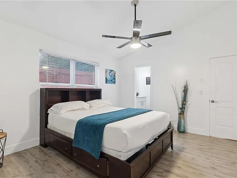 1298 Gideons Dr SW — Photo 13