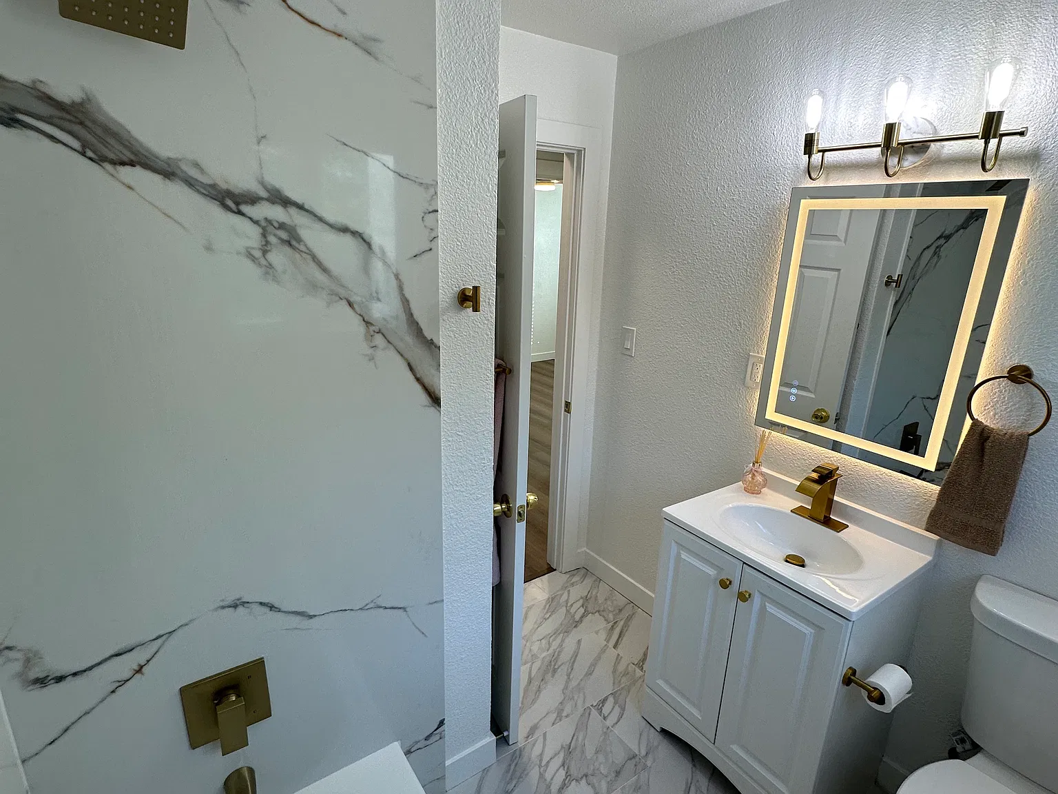 2 bed, 850 sqft, $850 — Photo 2