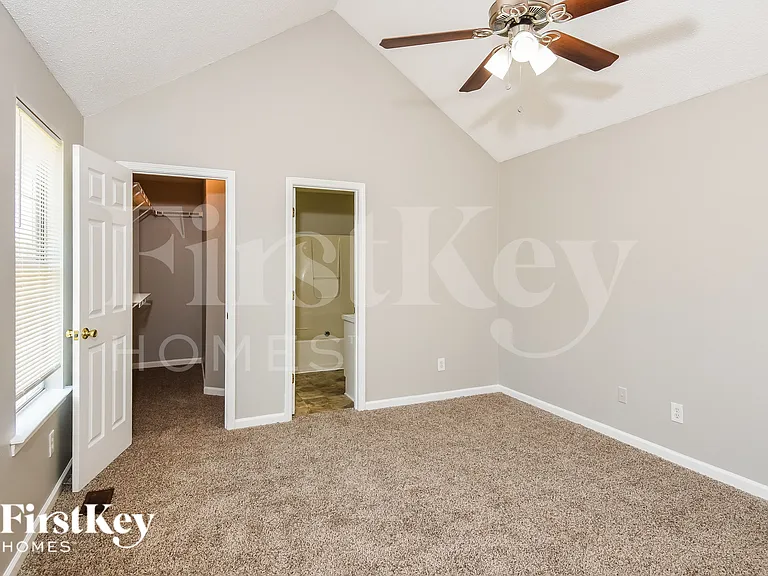 212 Station Way — Photo 8