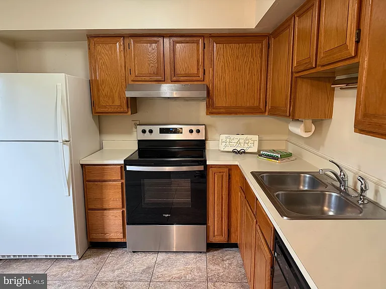 12866 Bison Ct — Photo 4