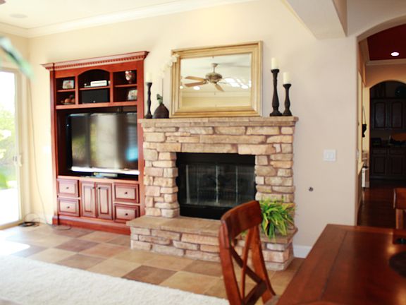 3rd image of 985 Lavastone Dr