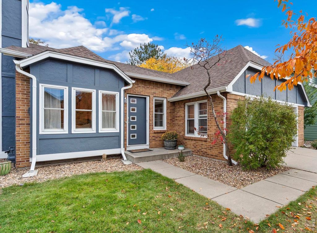 4136 Saddle Notch Dr