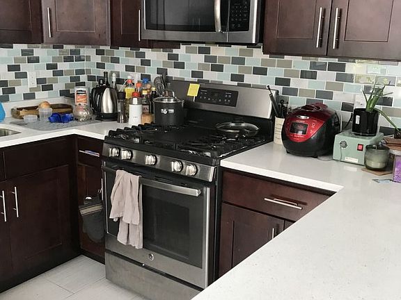 2nd image of 26-25 28th St #C1