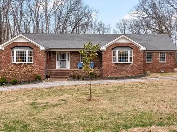 111 Brame Dr, Hopkinsville, KY 42240