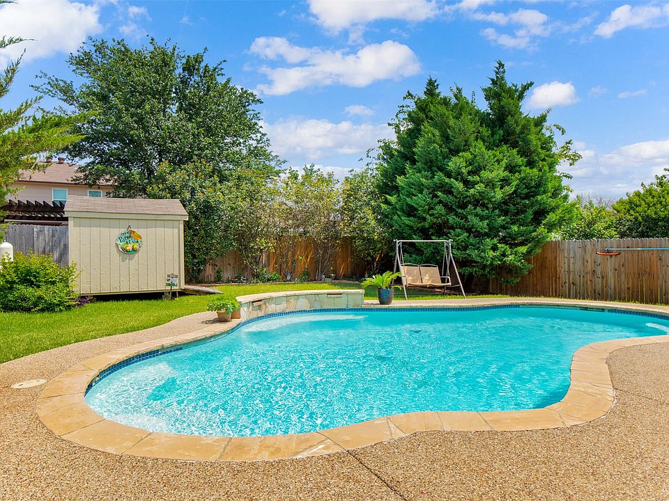 1st image of 3920 Golden Horn Ln