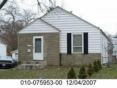 2587 Grasmere Ave photo 1