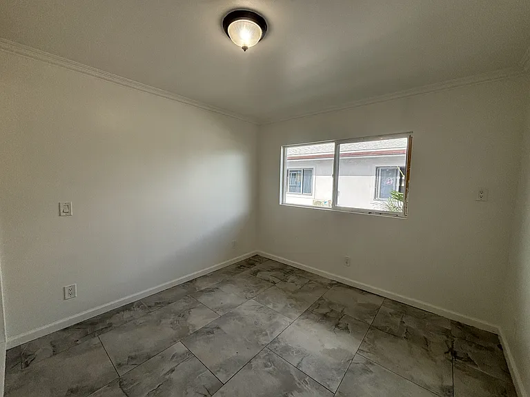 923 Winant St — Photo 8