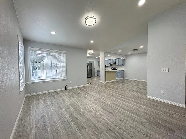 2130 Nottoway Ave — Photo 4
