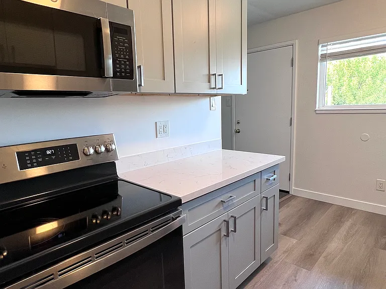 1118 Delaware St #E — Photo 1