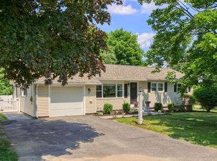 4 Buckman Dr, Chelmsford, MA 01824
