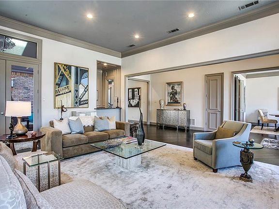 5th image of 8 Glenmeadow Ct