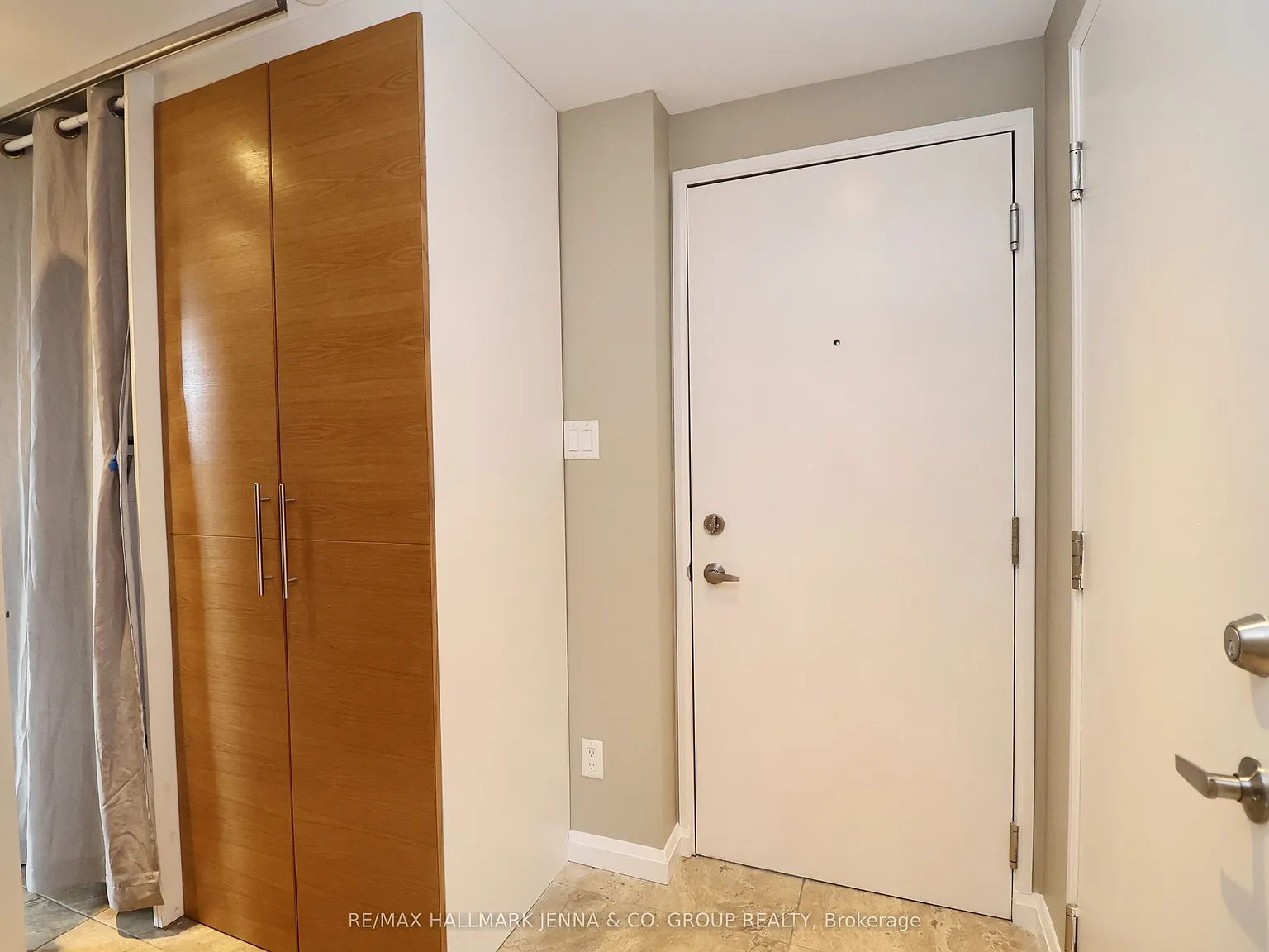 1 bed, $2,550 — Photo 3
