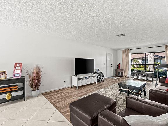 5th image of 4862 Equestrian Road #A