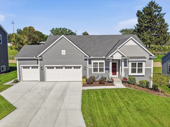 N67W25502 Vail LANE, Sussex, WI 53089