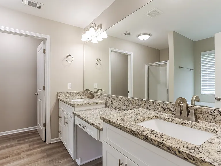 1194 Kilrush Dr SE — Photo 15