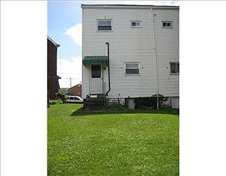 2nd image of 305-307 N 5th St