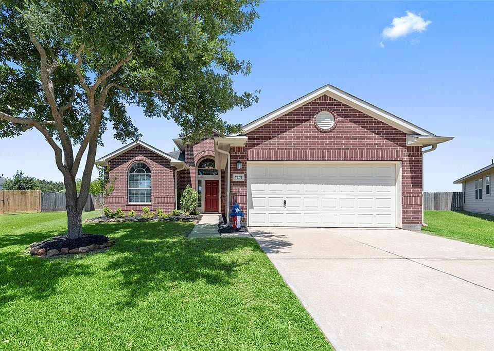 1st image of 7202 Menlo Creek Ct
