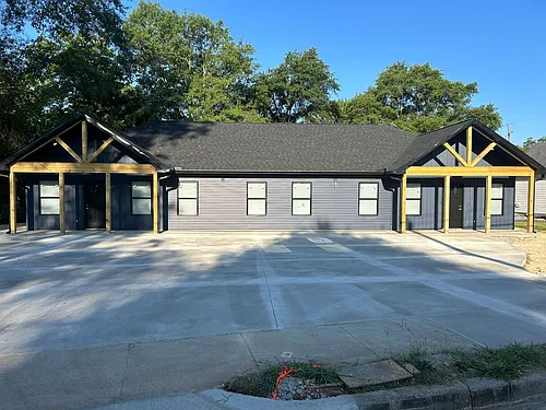 526 Gadsden Rd NW Photo 1
