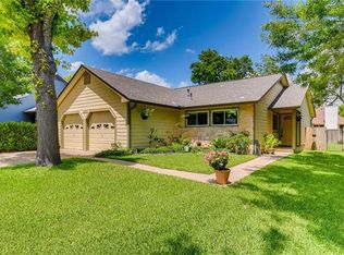 9825 Briar Ridge Dr, Austin, TX 78748