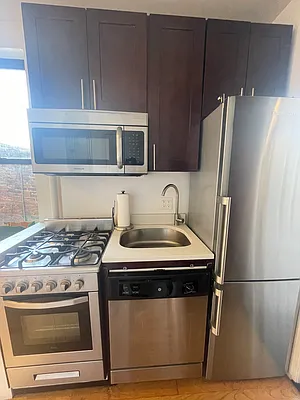 Rented by Building Equity Real Estate LLC | media 19