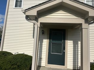 2503 Dickens Dr, Aurora, IL 60503