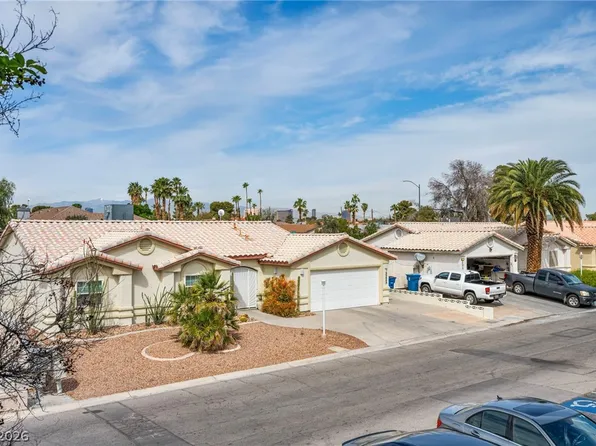 5222 Mandalay Springs Dr Unit 201, Las Vegas, NV 89120