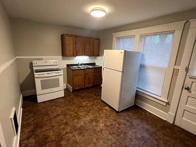 828 W Osborne St #2 — Photo 5