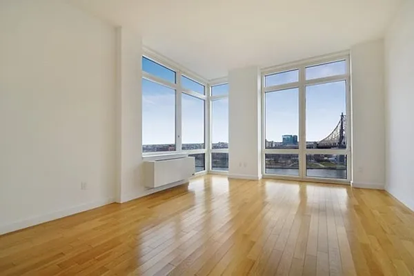 Rented by Corcoran | media 31