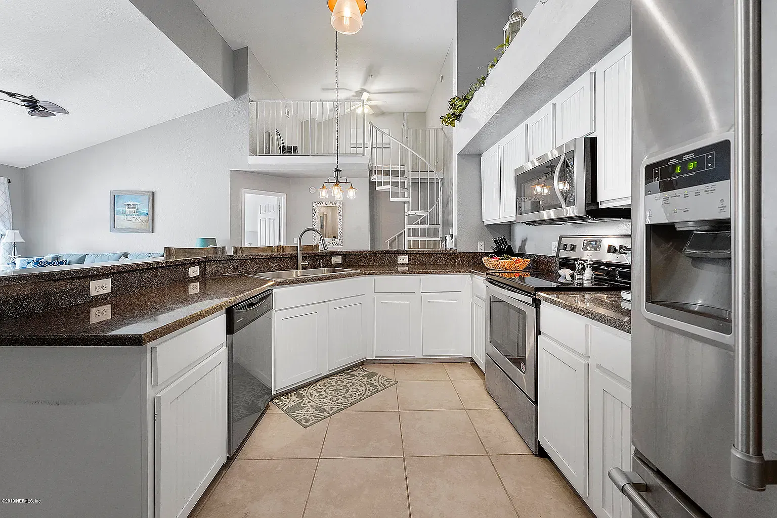 2 bed, 1320 sqft, $2,600 — Photo 1