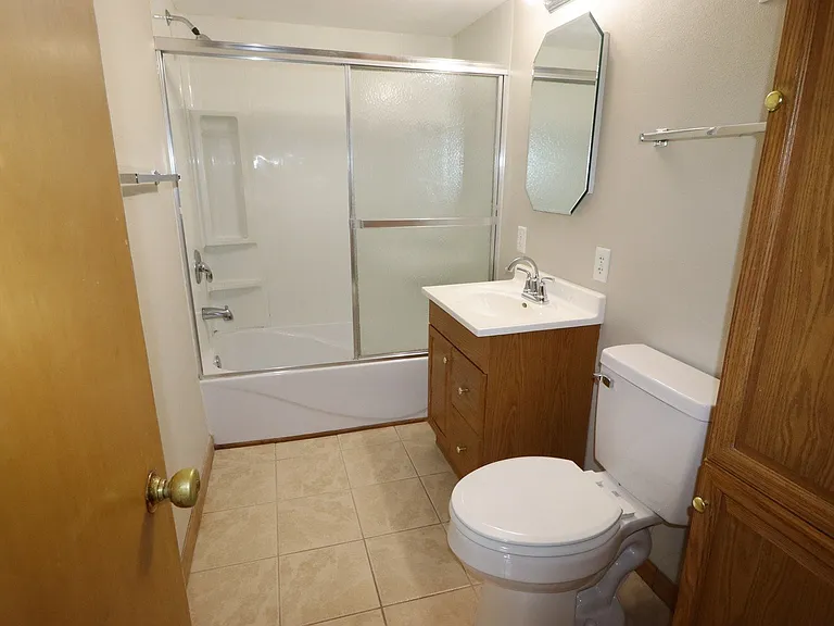 124 W Marquette St — Photo 23