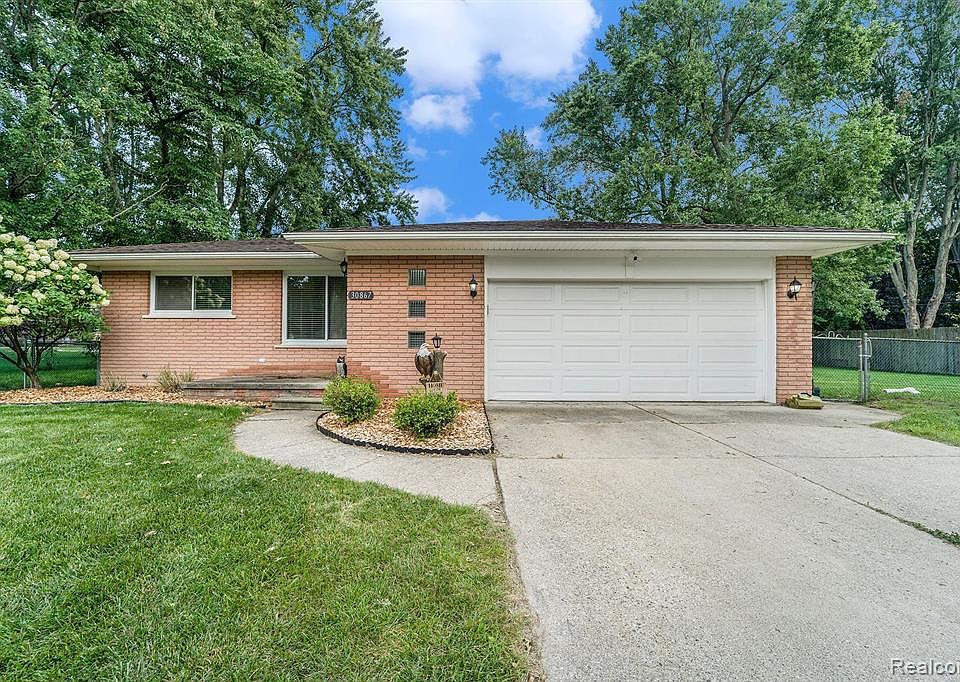 30867 Fargo St, Livonia, MI 48152 | Zillow