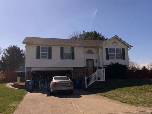 700 Copper Line Rd, Maryville, IL 62062