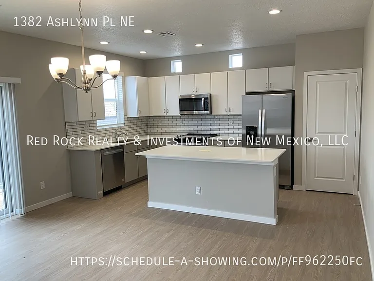 1382 Ashlynn Loop NE — Photo 3