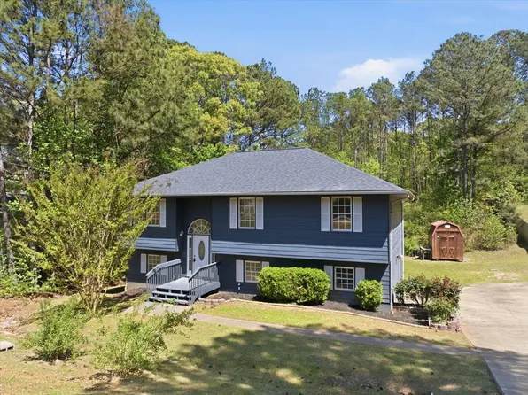 135 Balouse Gilley Dr, Carrollton, GA 30116