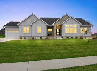 5267 Silver Rock Dr, Marion, IA 52302
