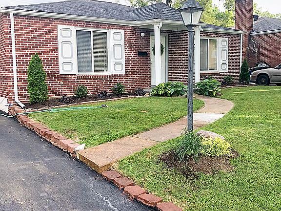 Newly paved driveway 2020