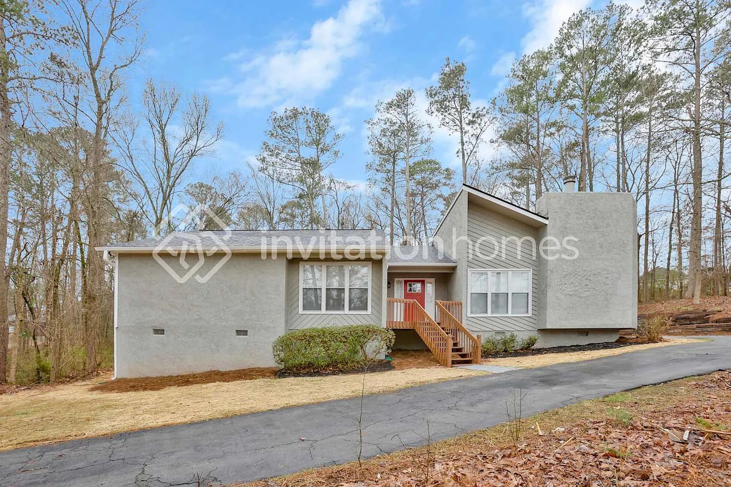 100 Lookout Way Stockbridge, GA 30281 — Photo 1