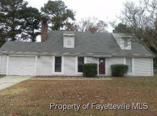 4532 Chambersburg Rd, Fayetteville, NC 28314